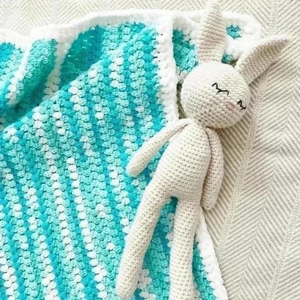 Handmade Baby Blanket Baby Shower Gift Soft Chunky Afghan Quilt Mint Neutral